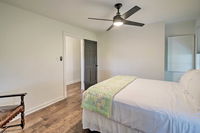 Updated Farmhouse The Gathering at Mulberry Creek Accommodation Missouri