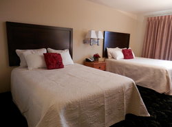 Grand View Inn & Suites