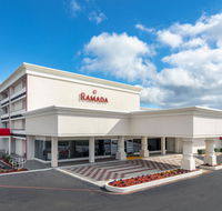 Ramada by Wyndham Texarkana - Accommodation Missouri