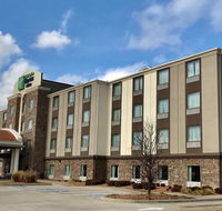 Holiday Inn Express  Suites Searcy - Accommodation Missouri