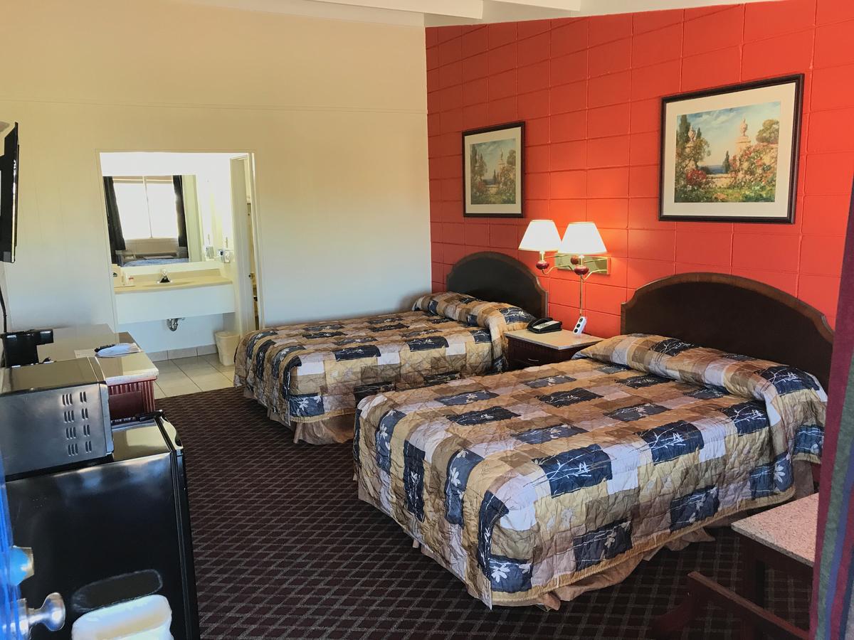 Rodeway Inn - thumb 26