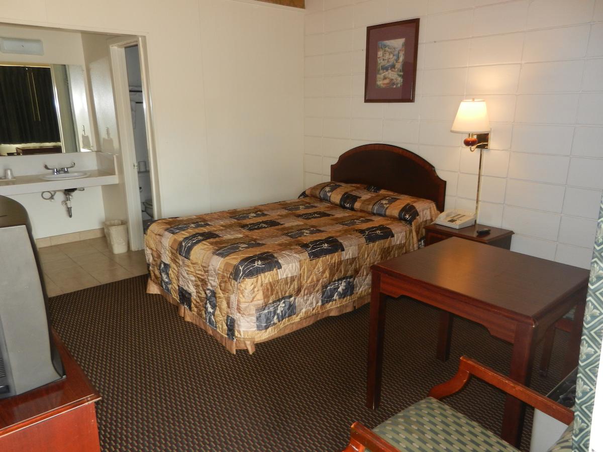 Rodeway Inn - thumb 20