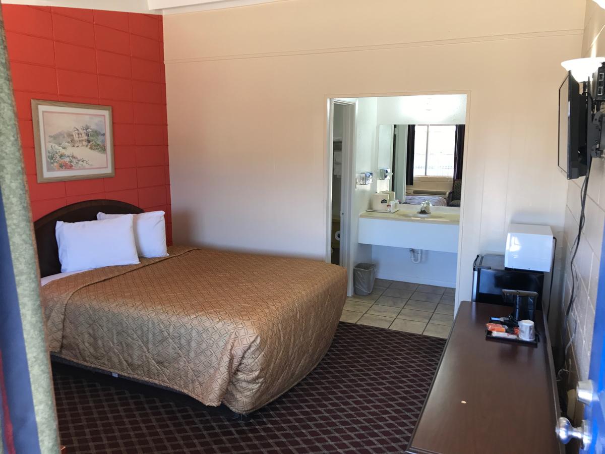 Rodeway Inn - thumb 7