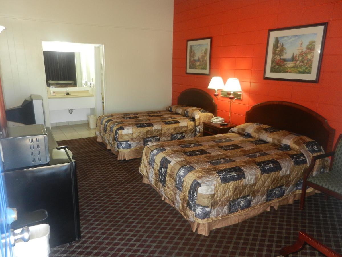 Rodeway Inn - thumb 22