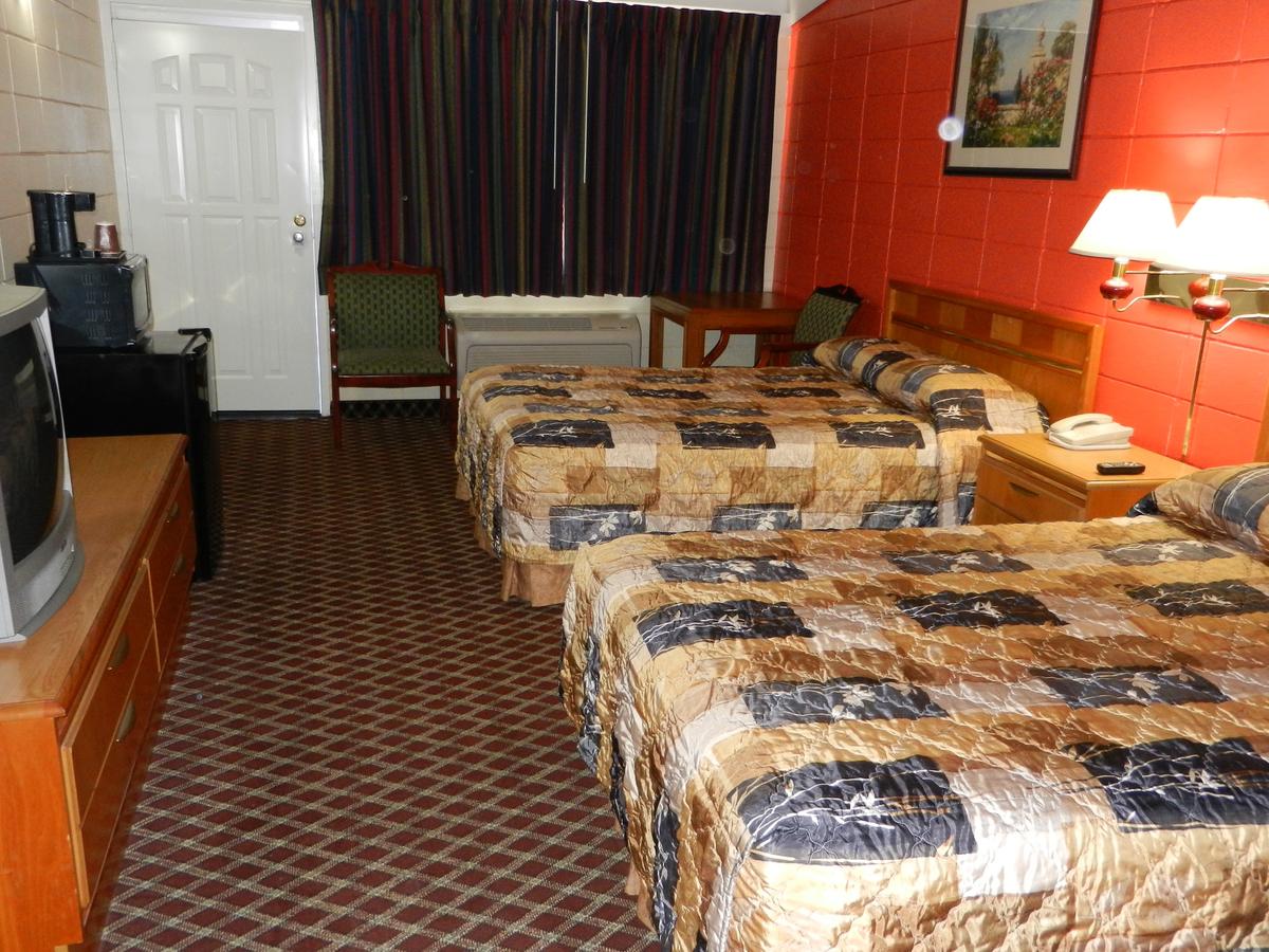 Rodeway Inn - thumb 23