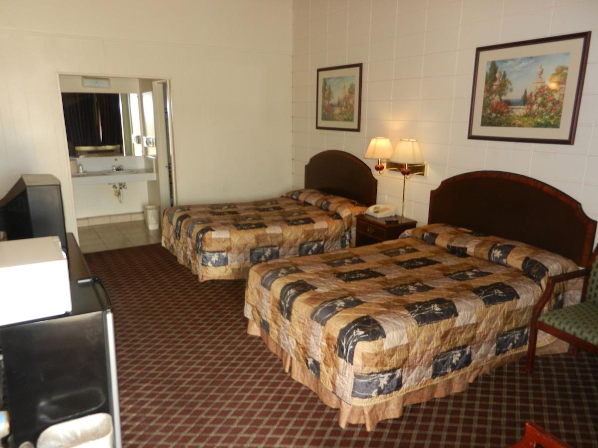 Rodeway Inn - thumb 16