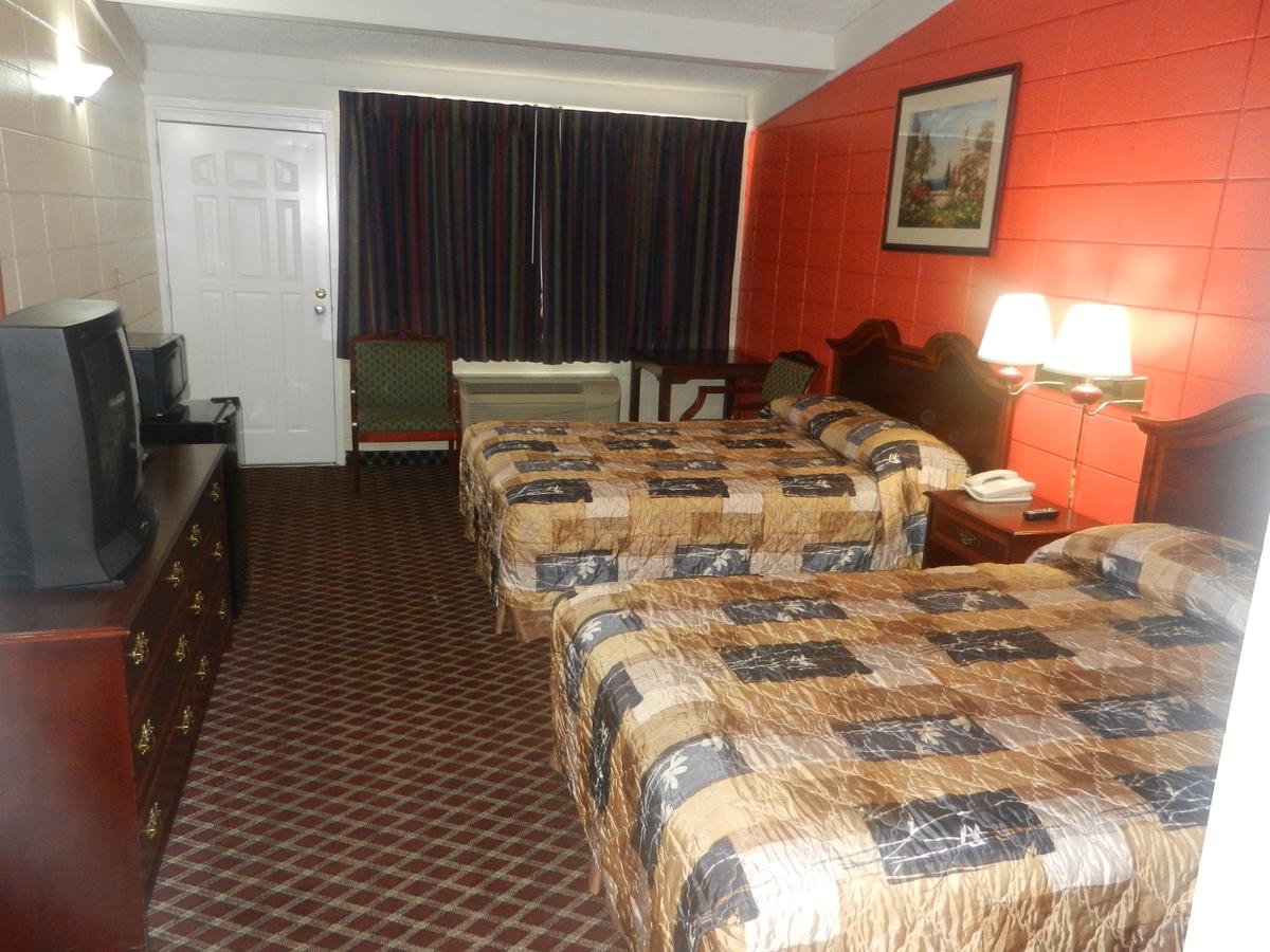 Rodeway Inn - thumb 24