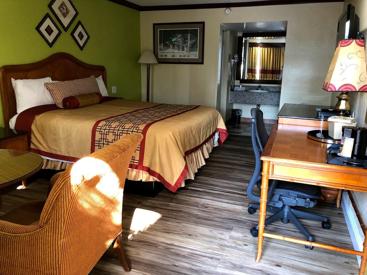 Imperial Inn Oakland - thumb 3