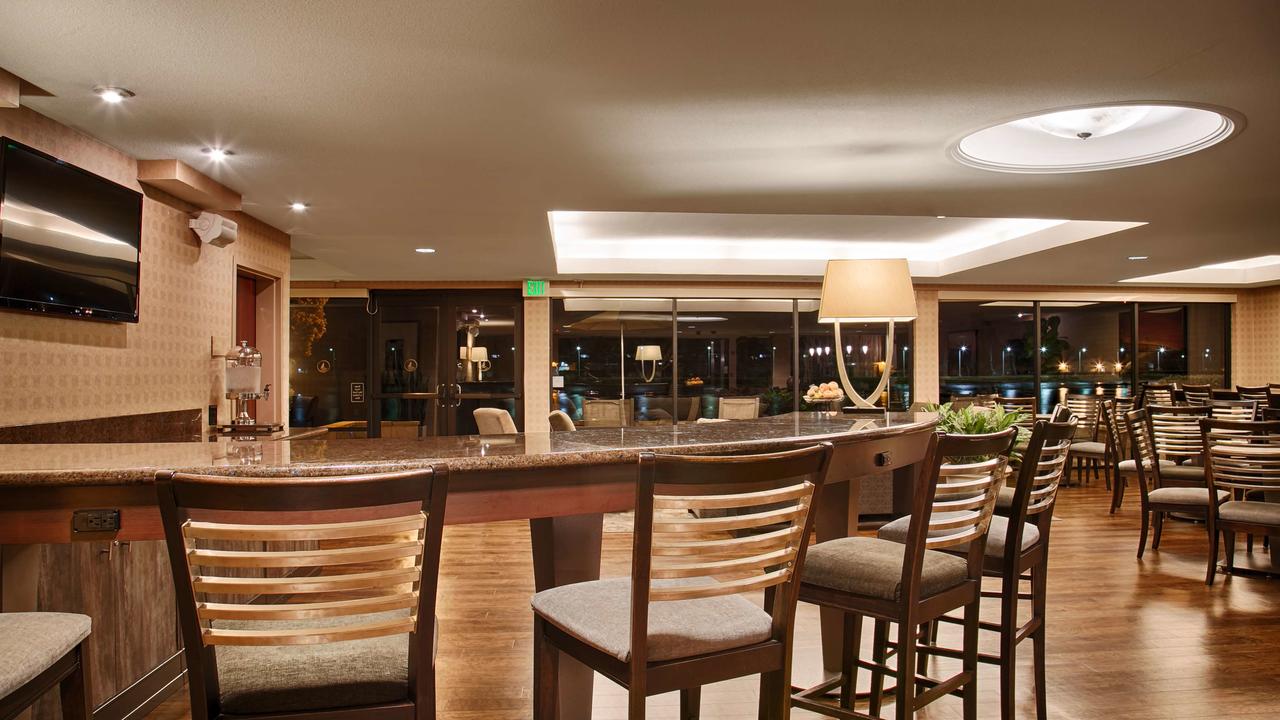 Best Western Plus Bayside Hotel - thumb 3