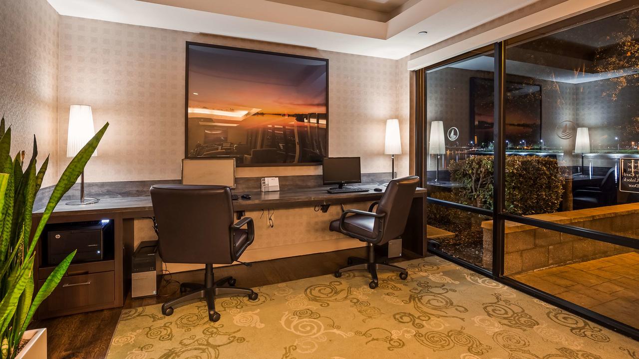 Best Western Plus Bayside Hotel - thumb 27