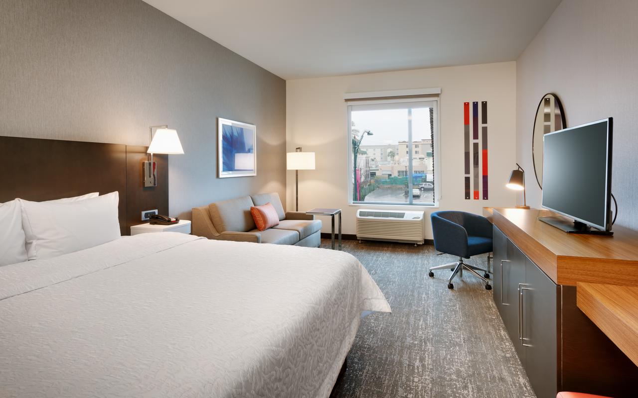 Hampton Inn & Suites Anaheim Resort Convention Center - thumb 38