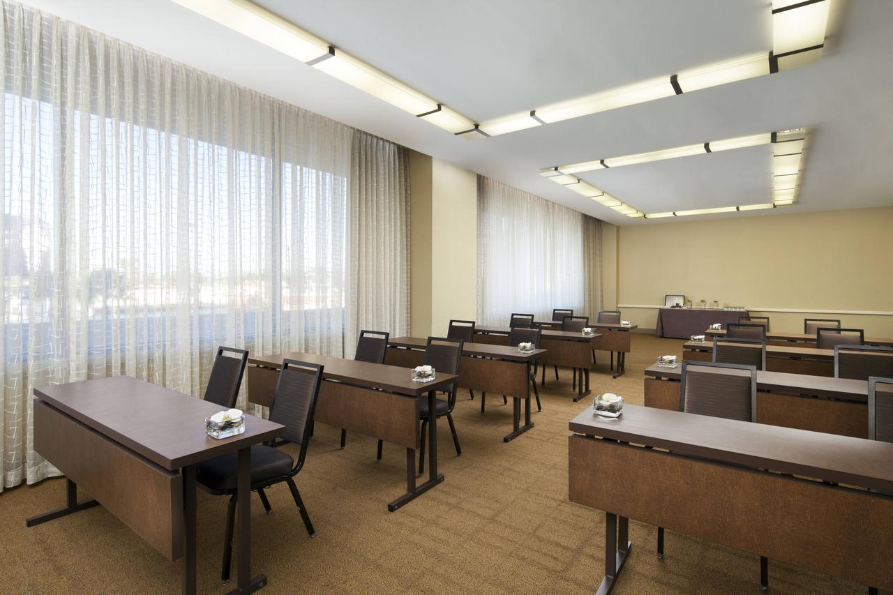 The Westin Los Angeles Airport - thumb 39