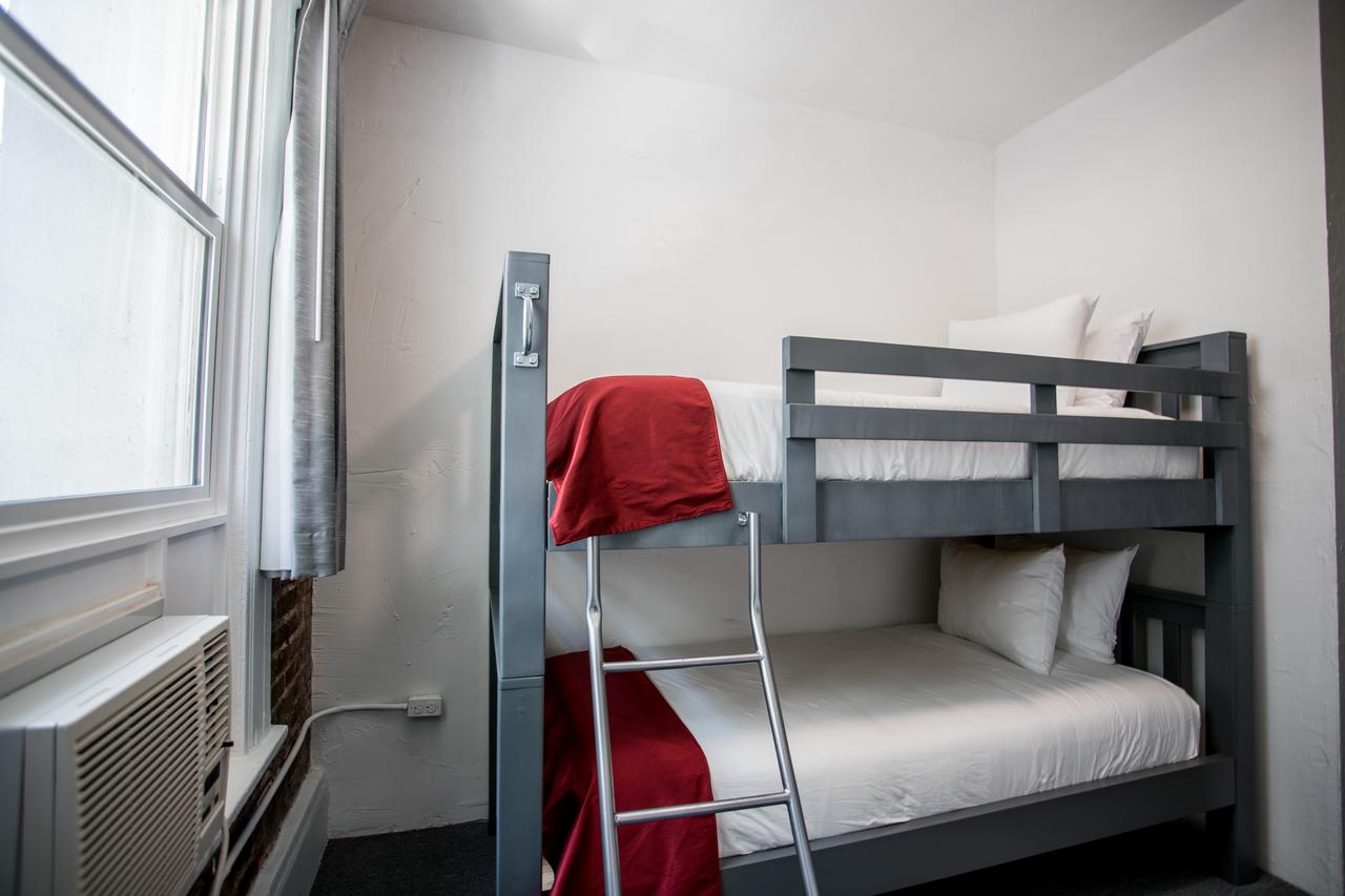 American Hotel - thumb 35