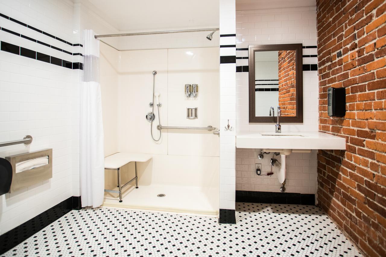 American Hotel - thumb 27