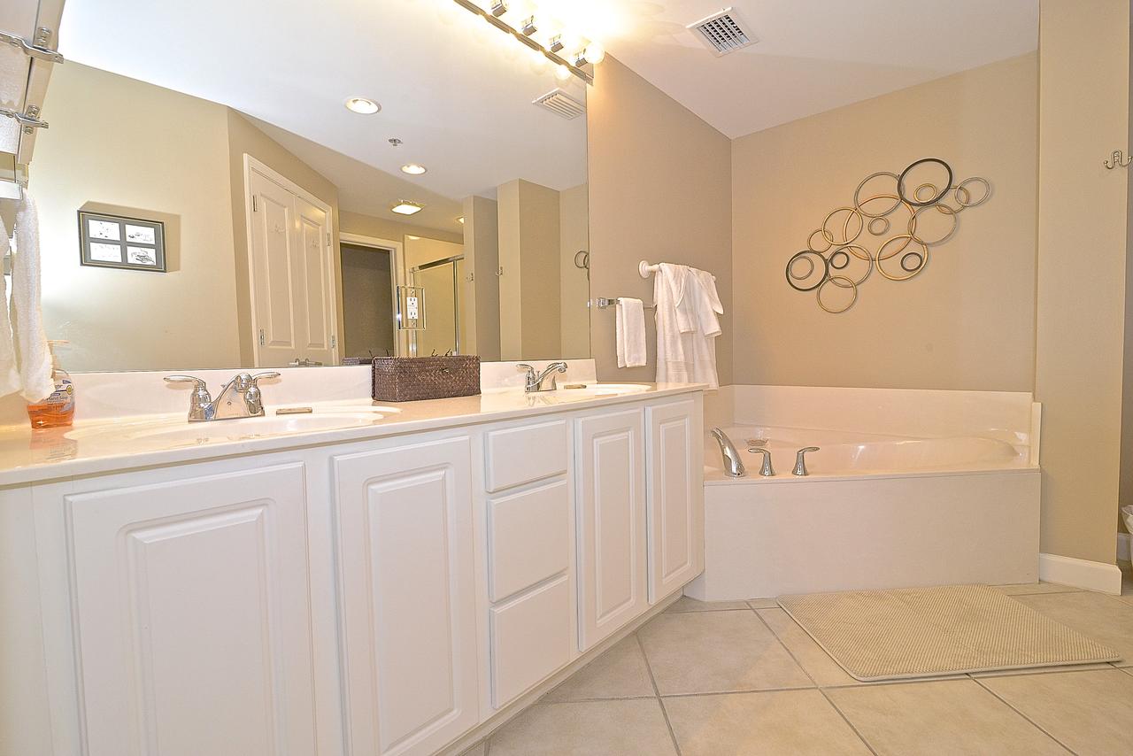 Bay John 303 Condo - thumb 14