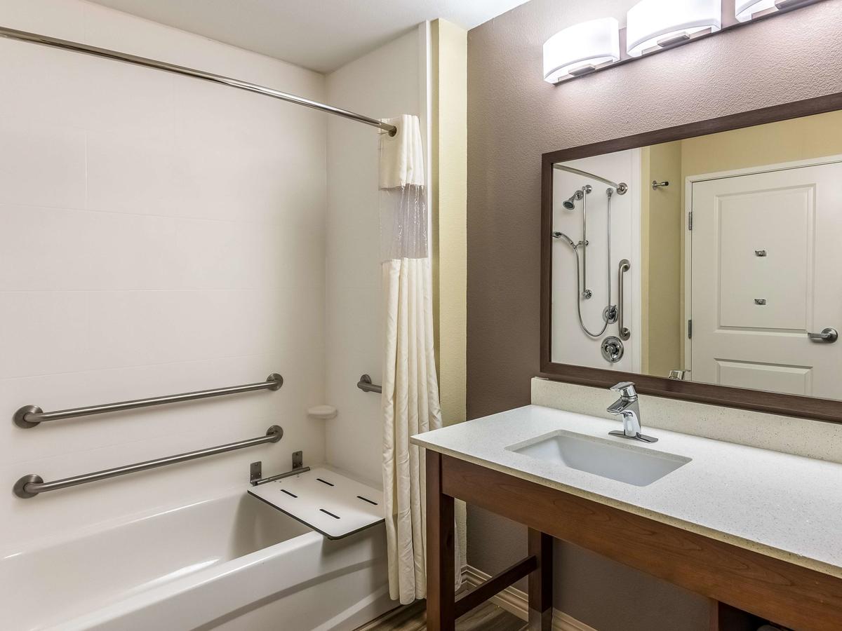 La Quinta By Wyndham Durango - thumb 32