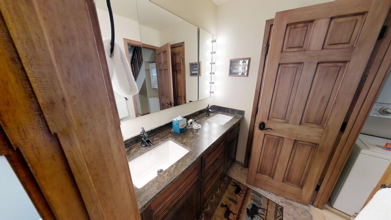 Tamarack Townhouses, A Destination Residence - thumb 10