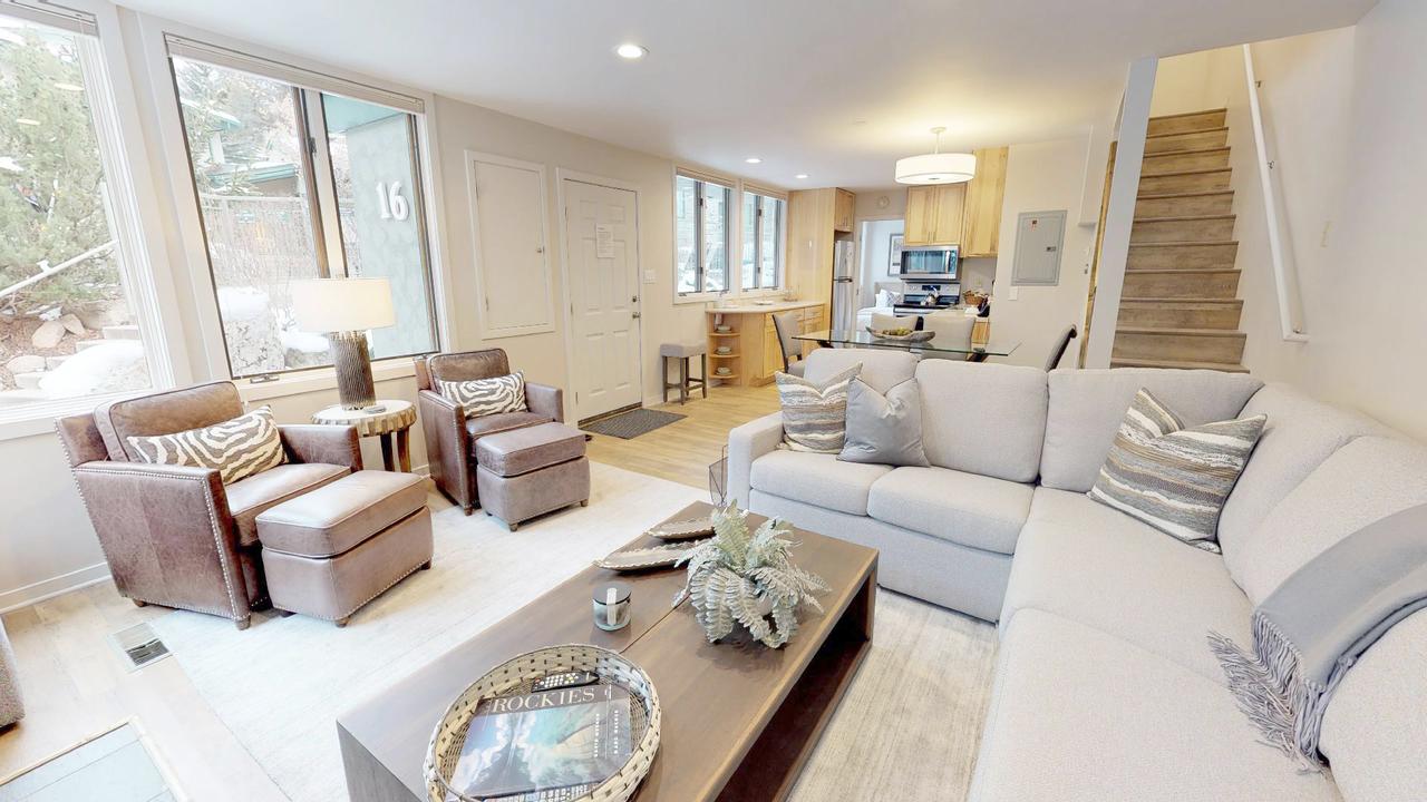 Tamarack Townhouses, A Destination Residence - thumb 14