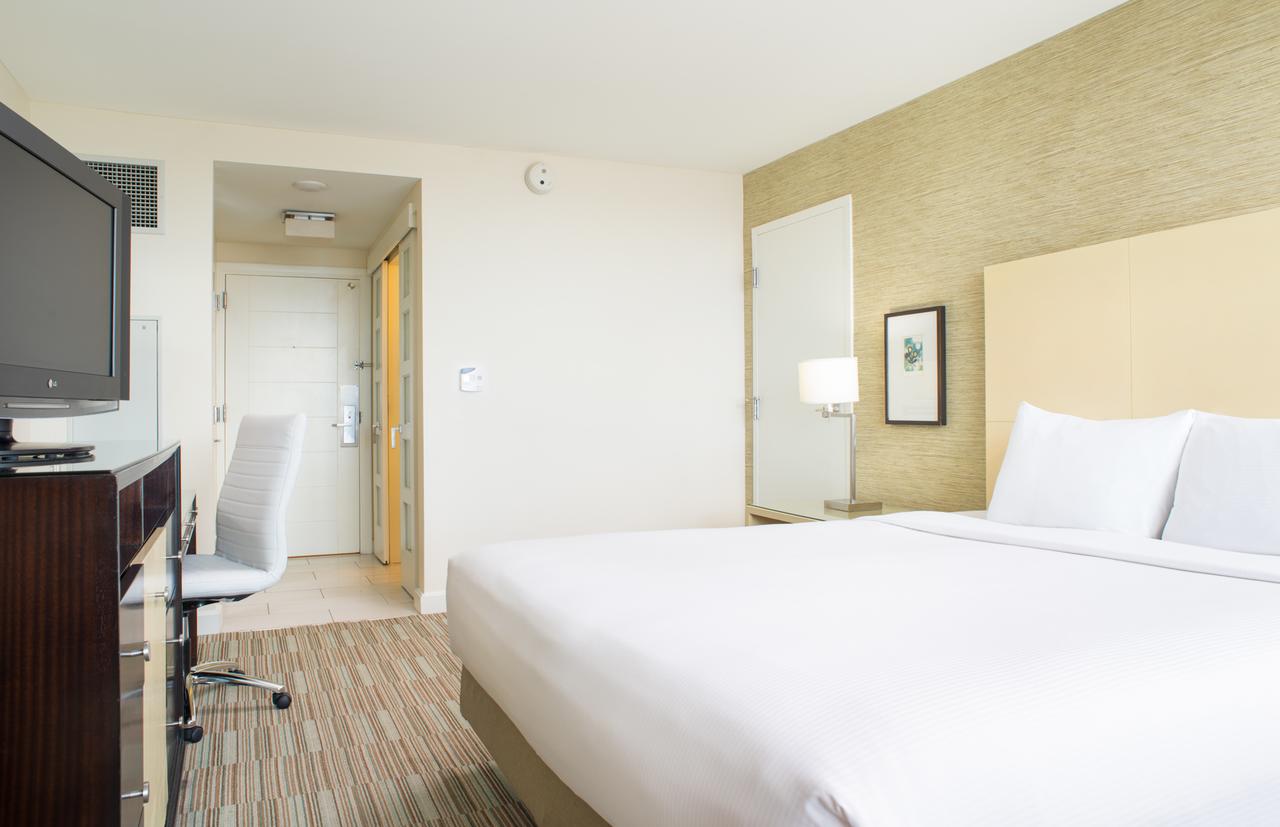 Hilton Fort Lauderdale Marina - thumb 1