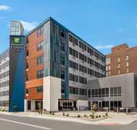 Holiday Inn Express  Suites Downtown - Accommodation Missouri