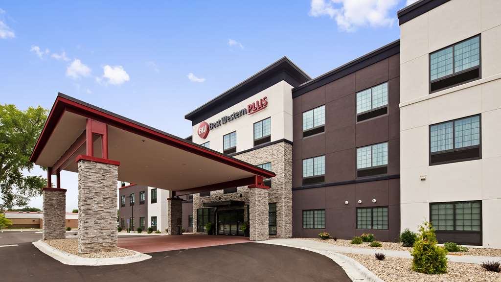 Best Western Plus Saint Peter - thumb 1