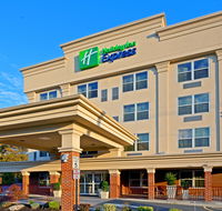 Holiday Inn Express  Suites Woodbridge - Accommodation Missouri