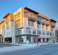 Holiday Inn Windsor Wine Country - Accommodation Missouri