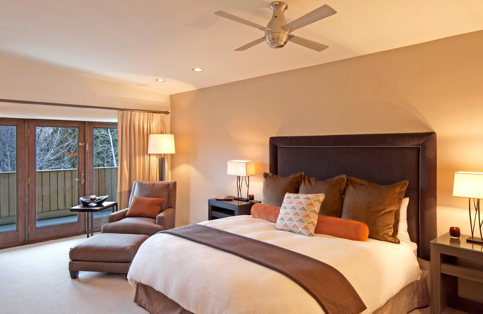 Knob Hill Inn - thumb 6