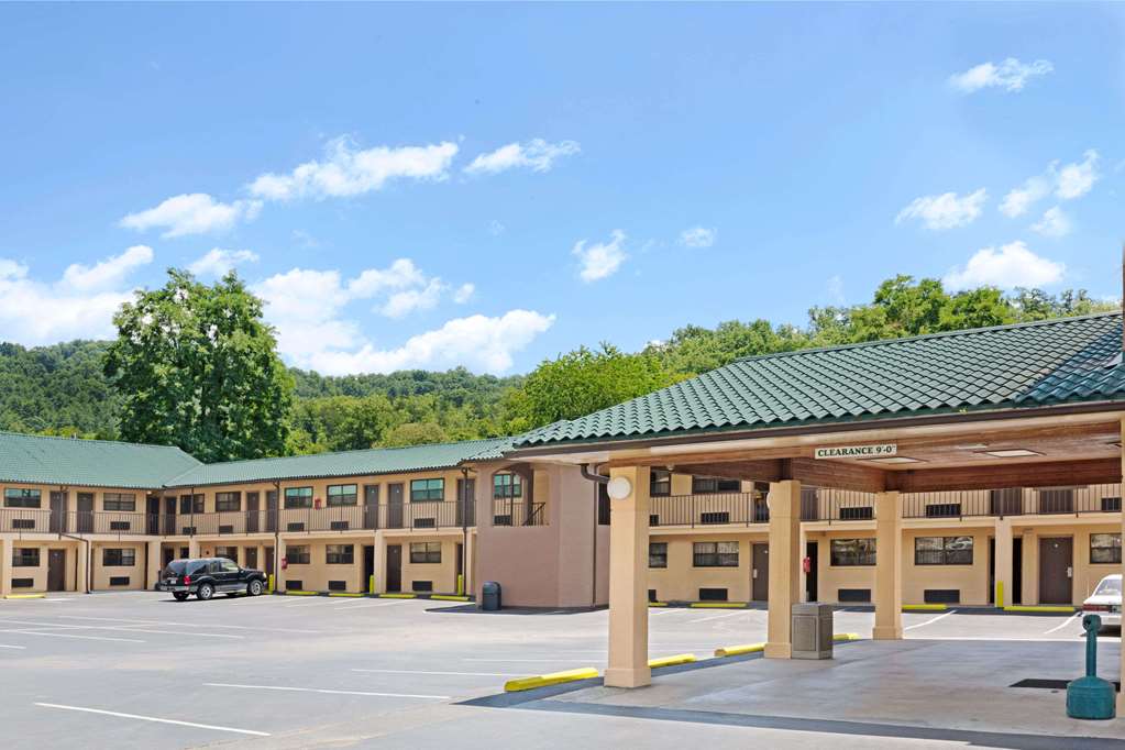 Days Inn Cherokee/Smokey Mountains - thumb 2