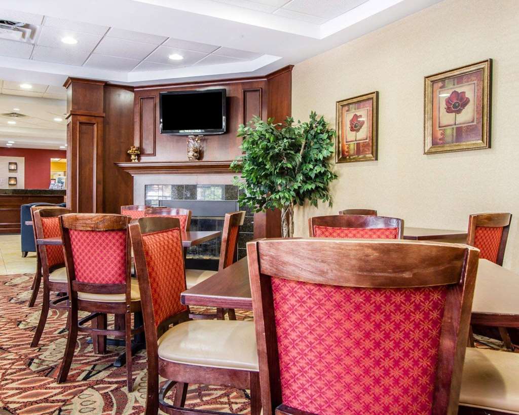 Comfort Inn & Suites Scarborough - thumb 11