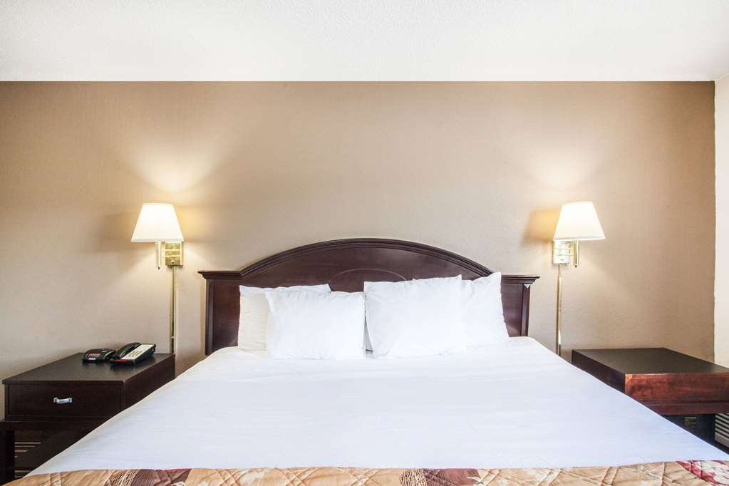 Days Inn Aberdeen - thumb 11