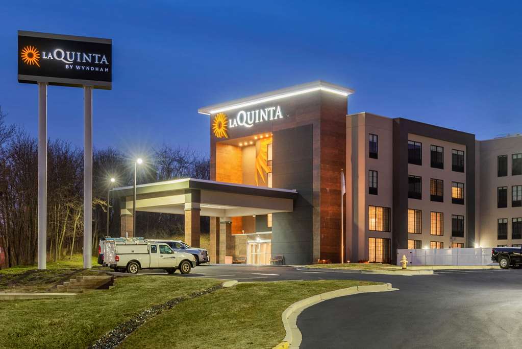 La Quinta Inn & Suites Aberdeen-APG - thumb 2