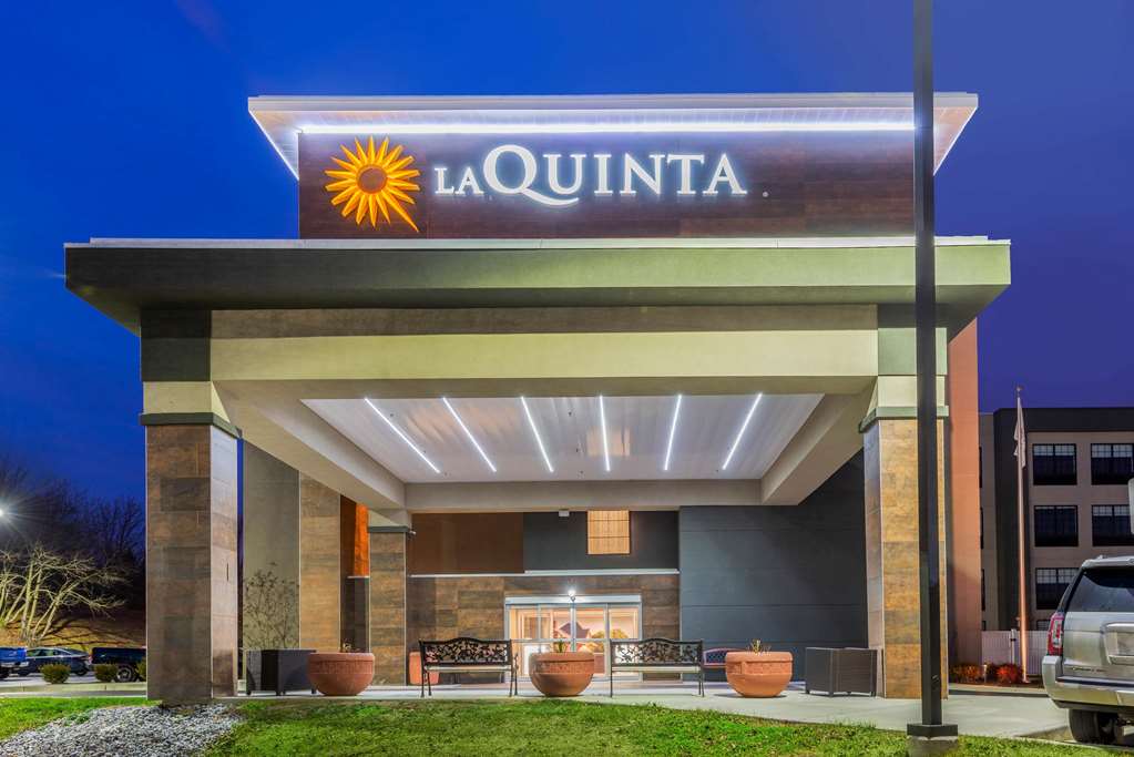 La Quinta Inn & Suites Aberdeen-APG - thumb 3