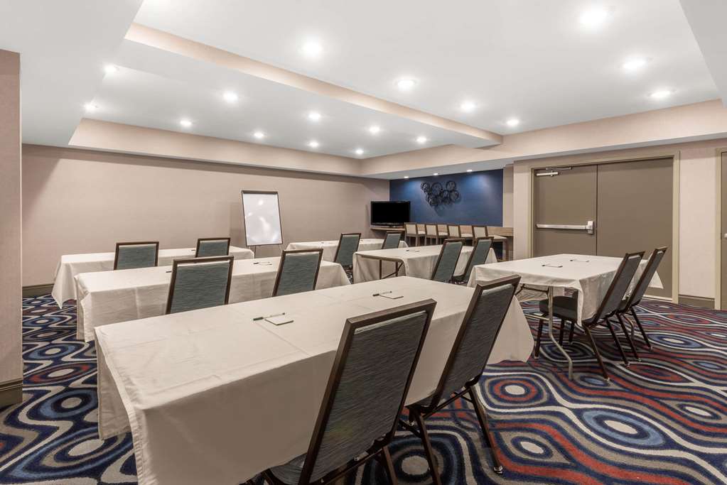 La Quinta Inn & Suites Aberdeen-APG - thumb 10