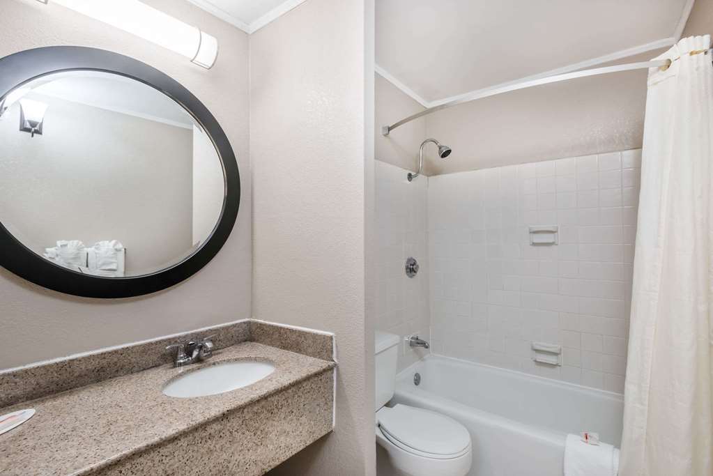 Travelodge Hotel Aberdeen - thumb 3