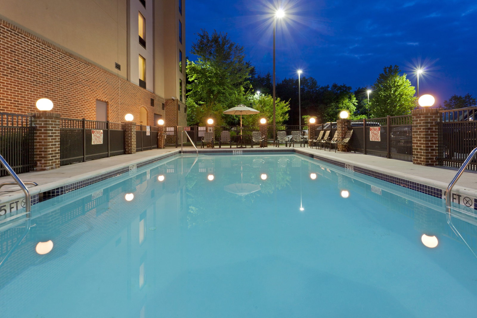 Holiday Inn Express - thumb 9