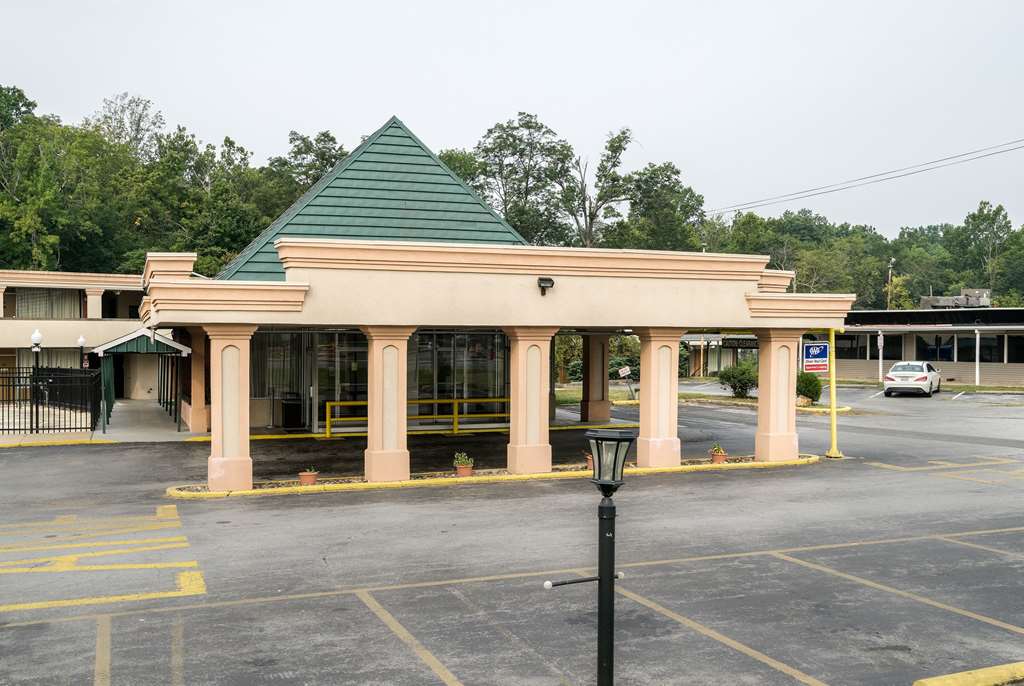 Rodeway Inn University - thumb 1