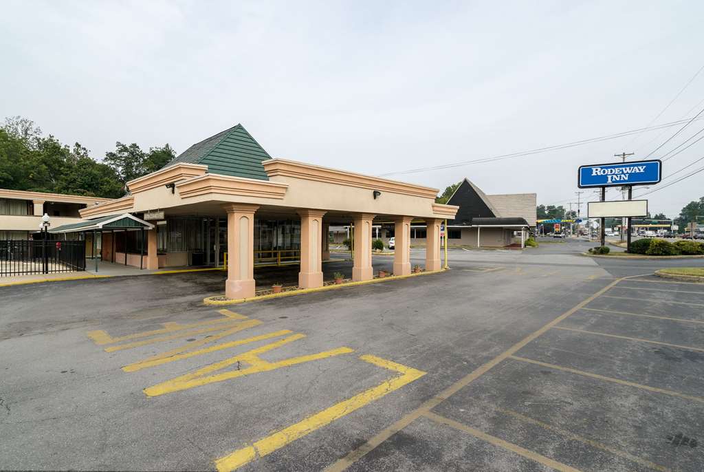Rodeway Inn University - thumb 2