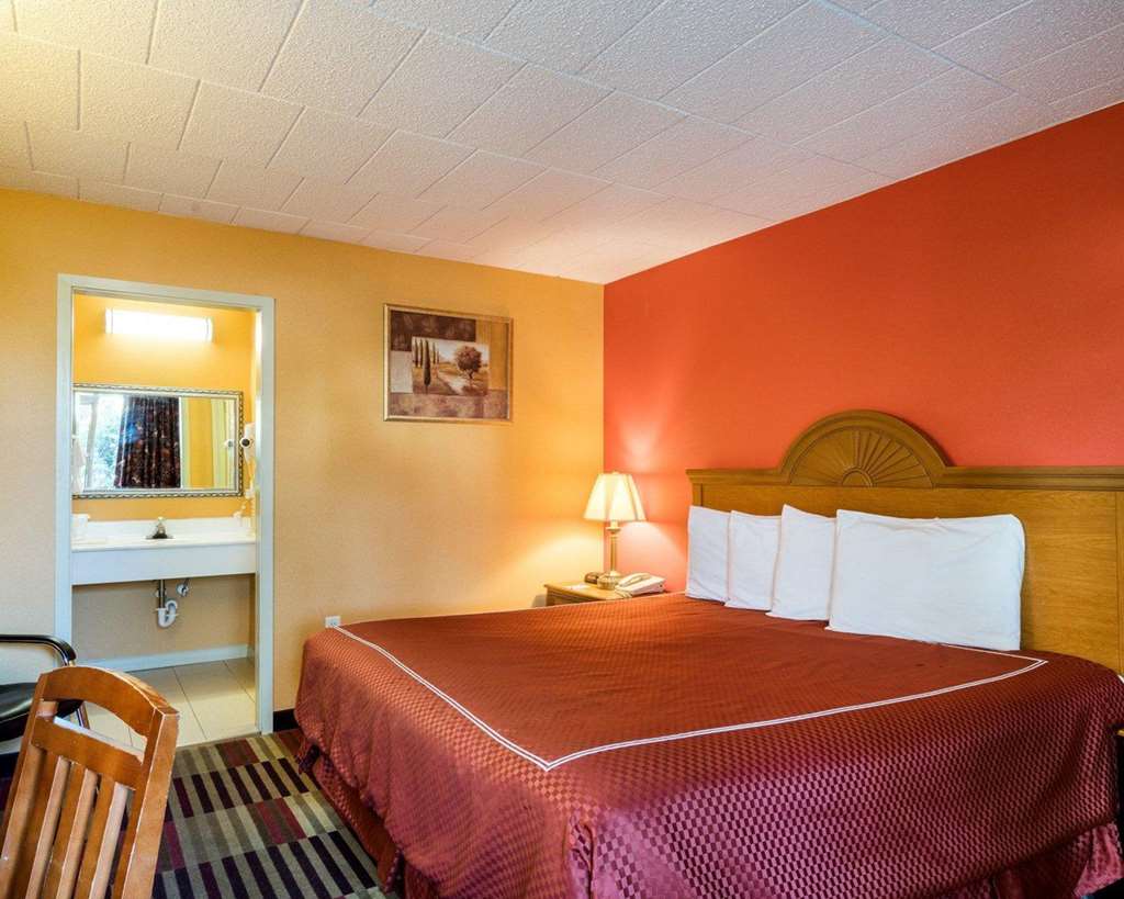 Rodeway Inn University - thumb 10