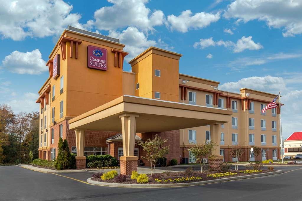 Comfort Suites - thumb 0