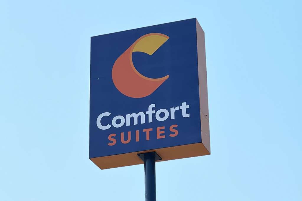 Comfort Suites - thumb 2