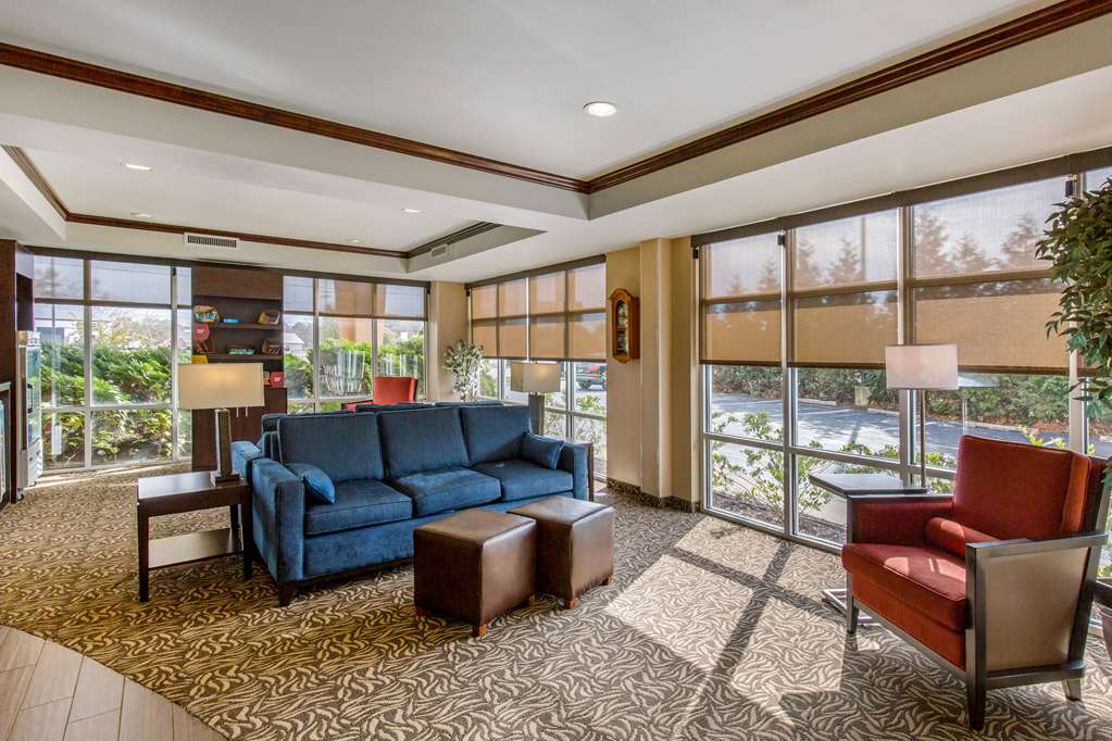 Comfort Suites - thumb 5