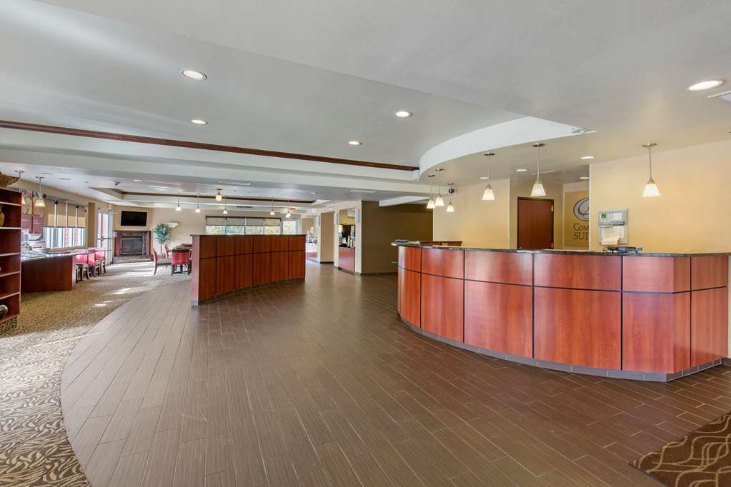 Comfort Suites - thumb 6