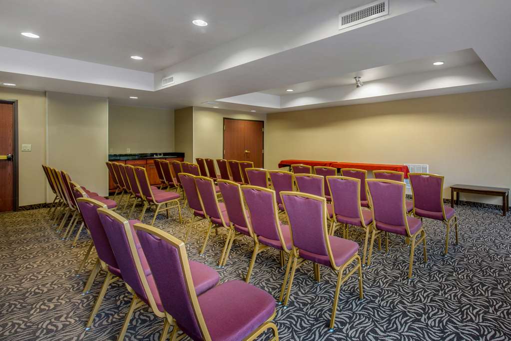 Comfort Suites - thumb 8