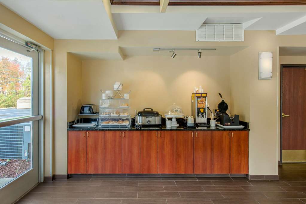 Comfort Suites - thumb 10