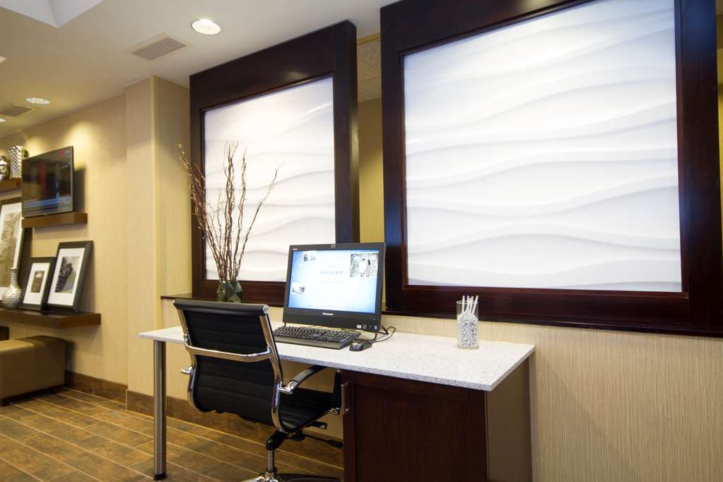 Hampton Inn Marshall - thumb 17