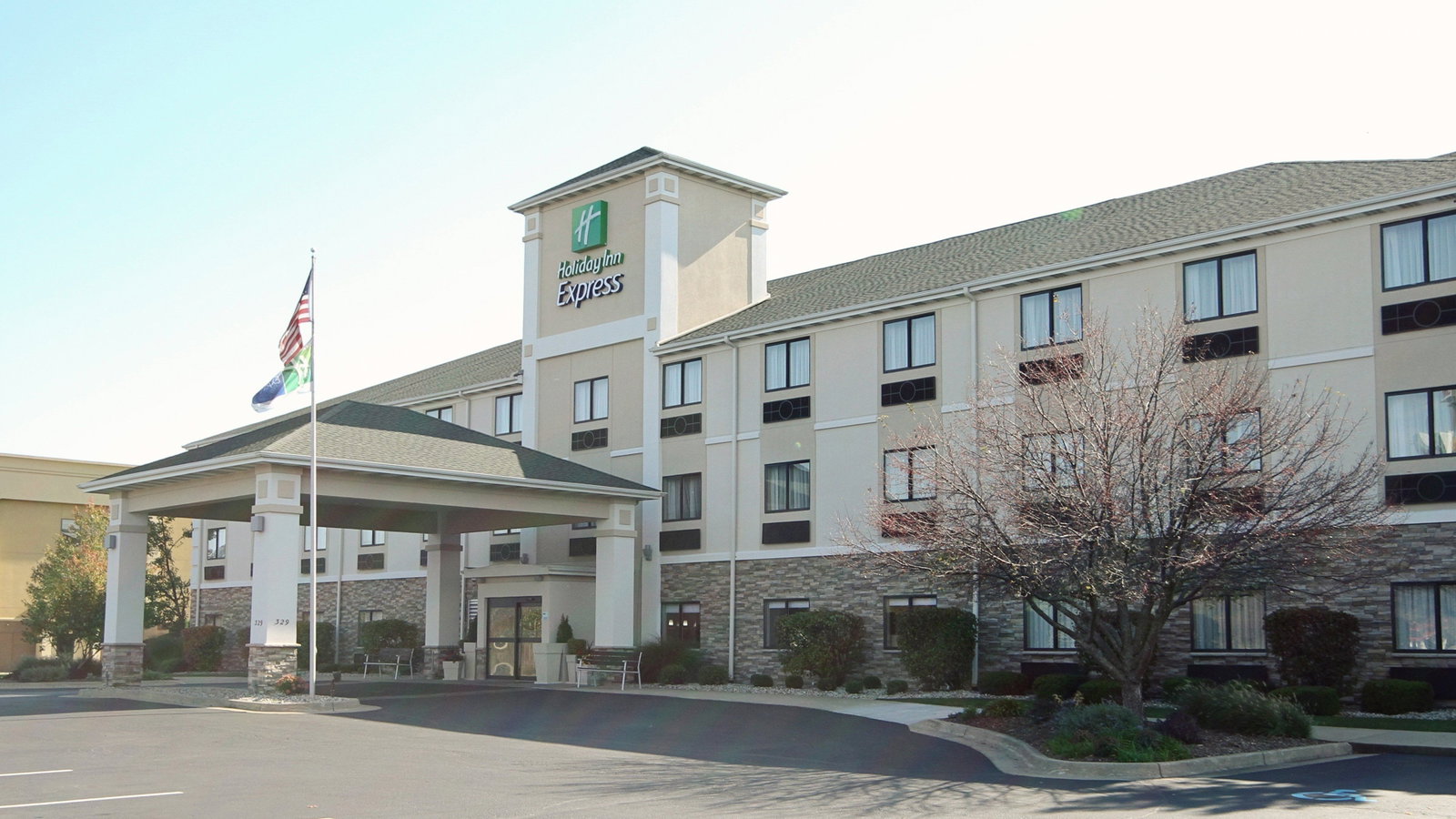 Holiday Inn Express Marshall - thumb 1