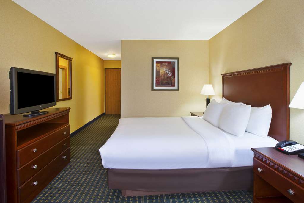 Quality Inn - thumb 6