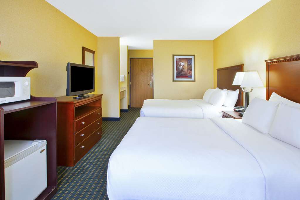 Quality Inn - thumb 8