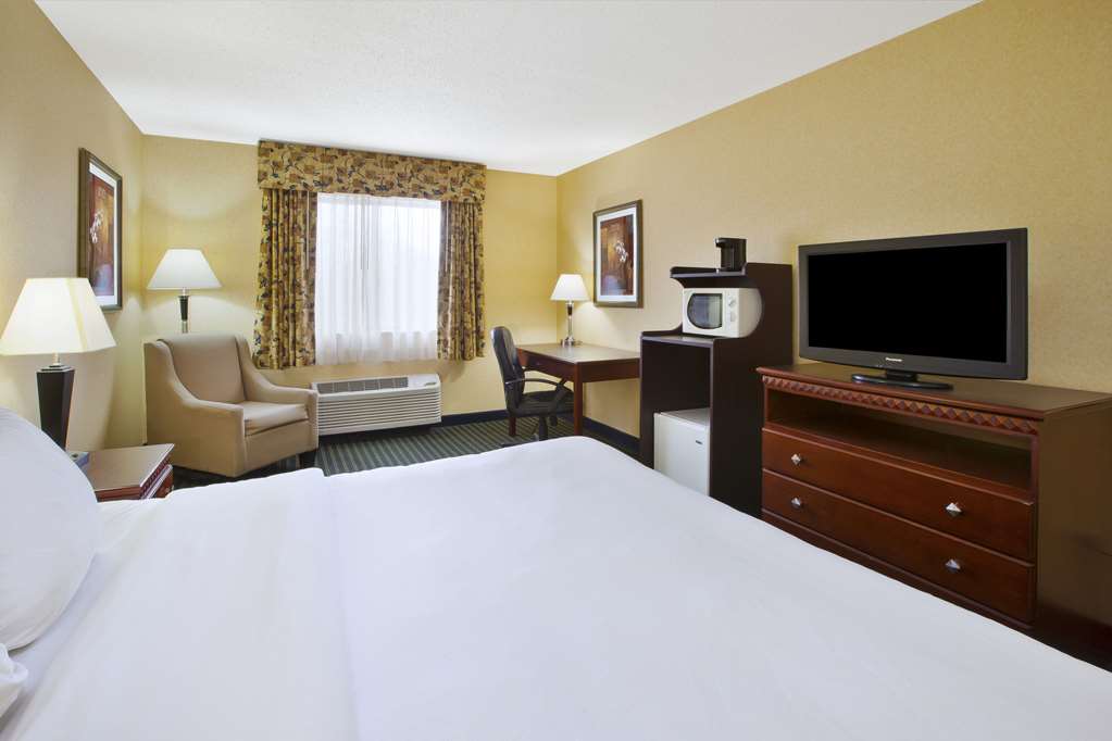 Quality Inn - thumb 9